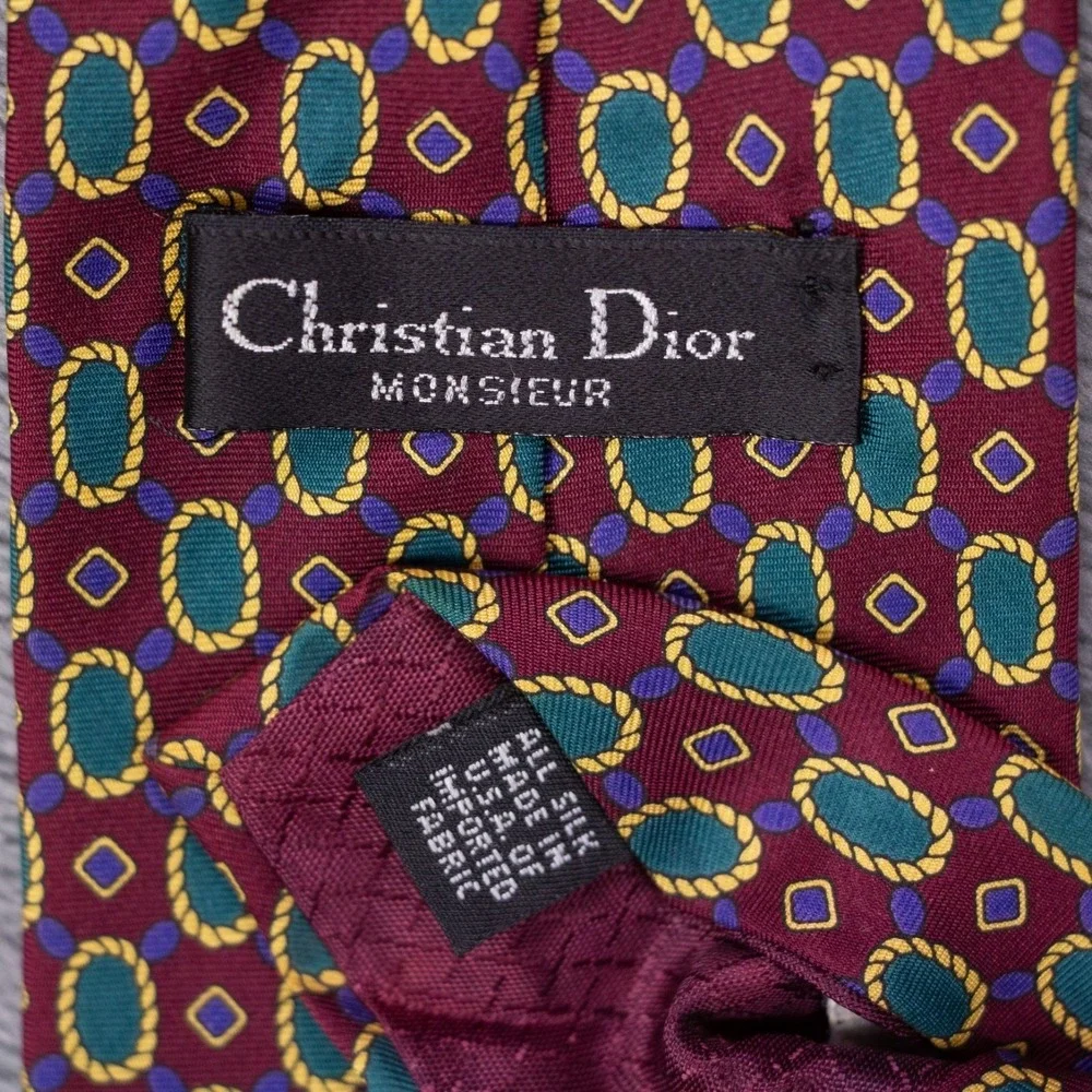 VTG Christian Dior Mens Burgundy‎ Geometric Neck Tie 100% Silk Made in USA EUC